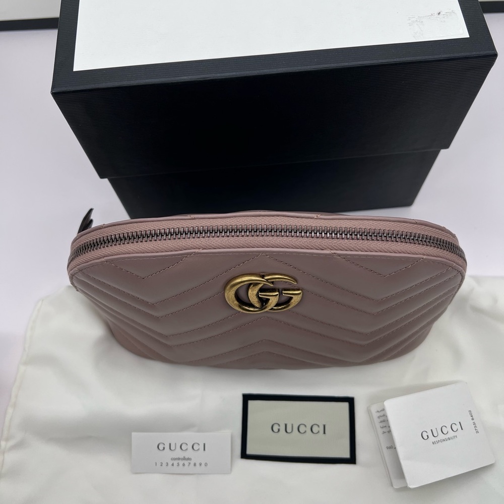 NEW Authentic Gucci Beige GG Marmont Matelasse Leather Cosmetic Pouch Bag - Picture 6 of 11